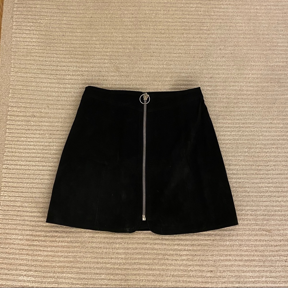 Black Zara suede skirt - size small